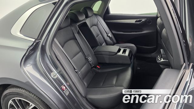 Hyundai Grandeur (IG) 2.5 Premium 2023 — фото 15