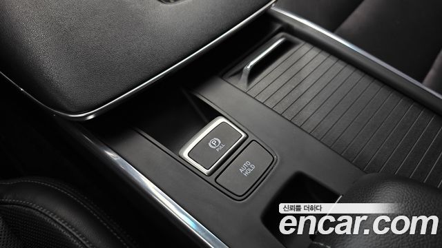 Hyundai Grandeur (IG) 2.5 Premium 2023 — фото 23