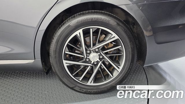 Hyundai Grandeur (IG) 2.5 Premium 2023 — фото 27