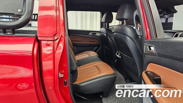KG Mobility (SsangYong) Rexton Sports Khan Diesel 2.2 4WD Professional S (5-Link) 2019 — фото 12