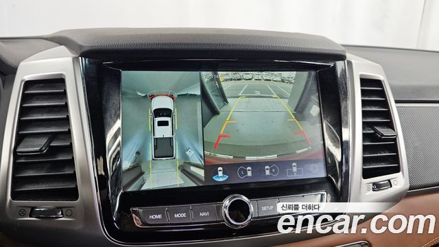 KG Mobility (SsangYong) Rexton Sports Khan Diesel 2.2 4WD Professional S (5-Link) 2019 — фото 14