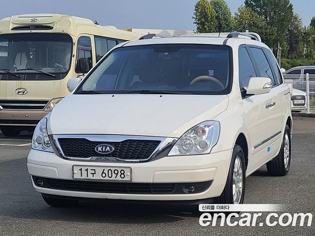 Kia Carnival R New Carnival GLX High-Deluxe