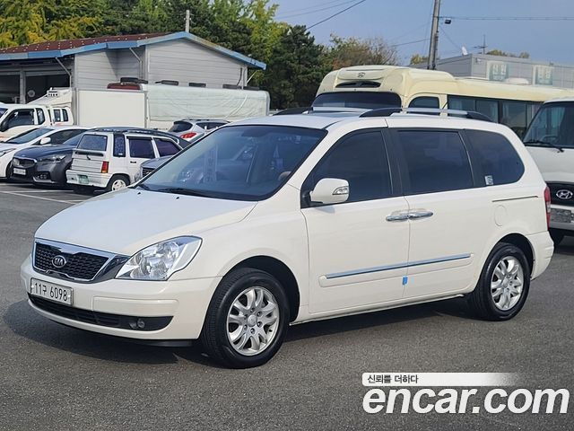 Kia Carnival R New Carnival GLX High-Deluxe 2012 — фото 3