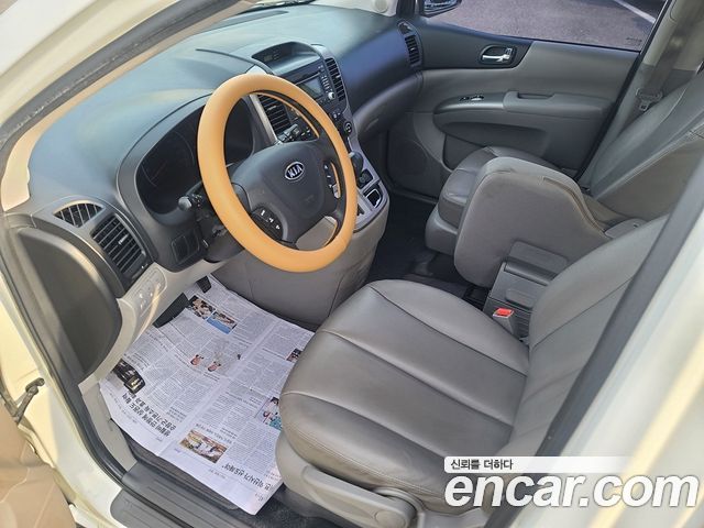 Kia Carnival R New Carnival GLX High-Deluxe 2012 — фото 9