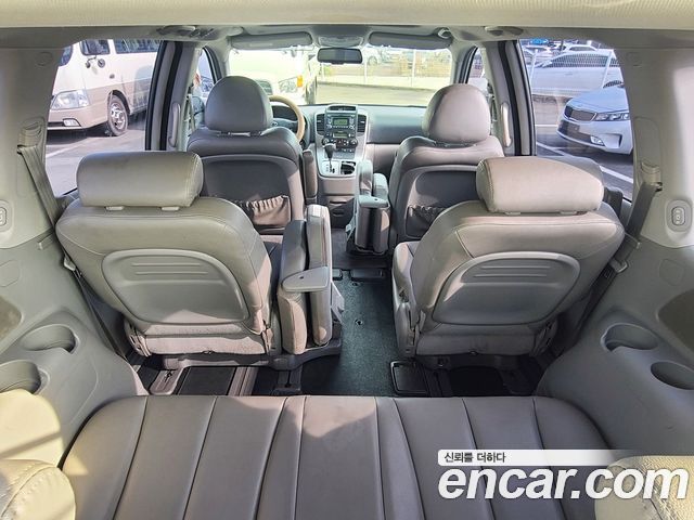 Kia Carnival R New Carnival GLX High-Deluxe 2012 — фото 16