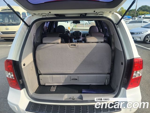 Kia Carnival R New Carnival GLX High-Deluxe 2012 — фото 17