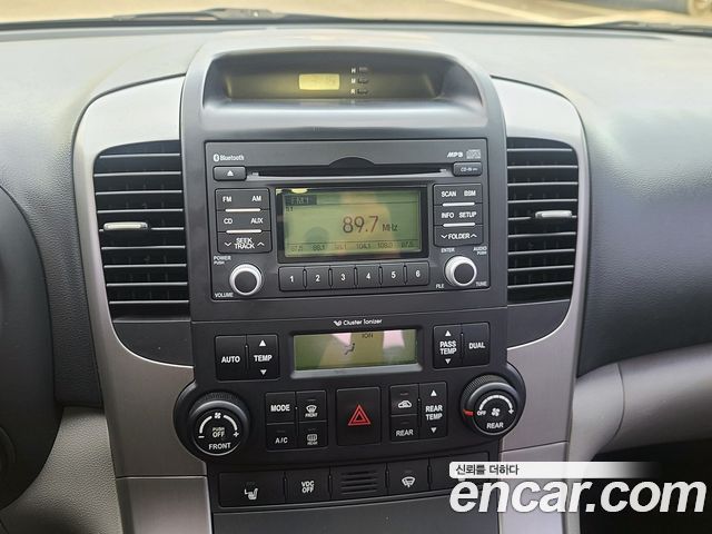 Kia Carnival R New Carnival GLX High-Deluxe 2012 — фото 20