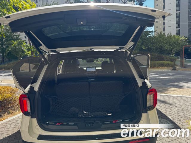 Ford Explorer (VI) 2.3 ST-Line 4WD 2025 — фото 2