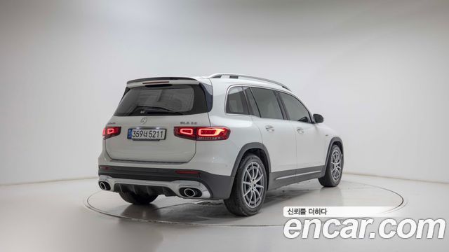 Mercedes-Benz GLB-Class (X247) AMG GLB35 4MATIC 2021 — фото 2