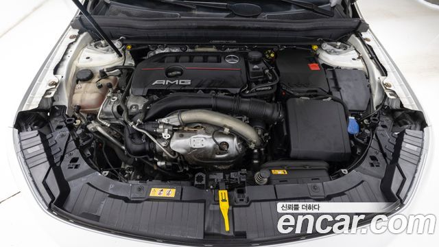 Mercedes-Benz GLB-Class (X247) AMG GLB35 4MATIC 2021 — фото 6