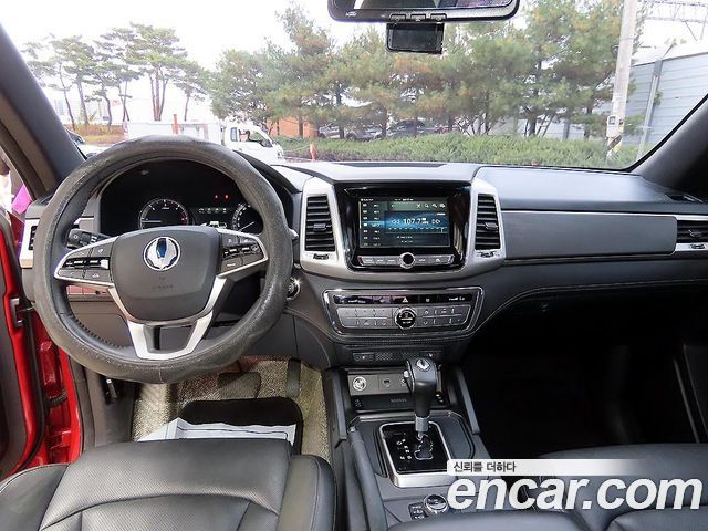 KG Mobility (SsangYong) Rexton Sports Khan Diesel 2.2 4WD Professional X (5-Link) 2019 — фото 7