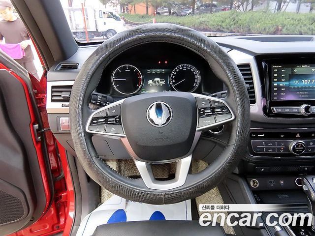 KG Mobility (SsangYong) Rexton Sports Khan Diesel 2.2 4WD Professional X (5-Link) 2019 — фото 8