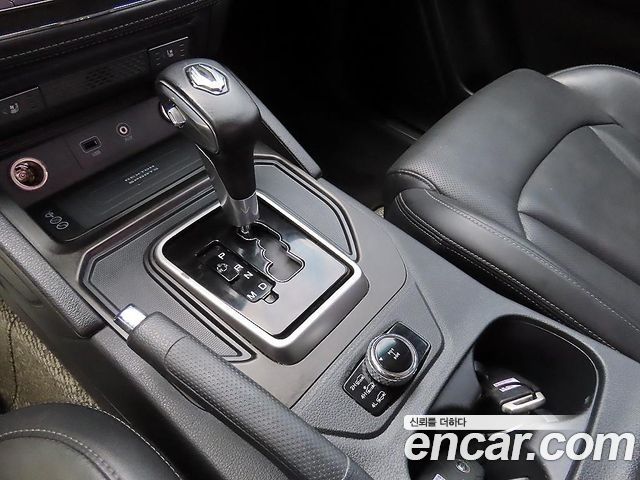 KG Mobility (SsangYong) Rexton Sports Khan Diesel 2.2 4WD Professional X (5-Link) 2019 — фото 10