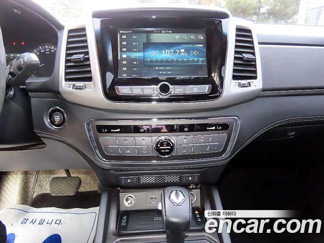 KG Mobility (SsangYong) Rexton Sports Khan Diesel 2.2 4WD Professional X (5-Link) 2019 — фото 17
