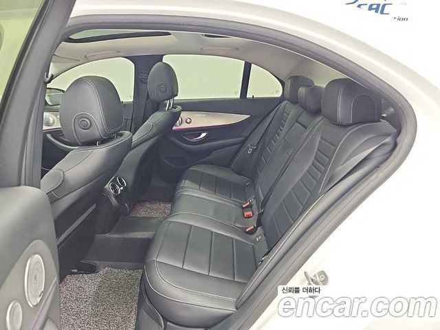 Mercedes-Benz E-Class (W213) E300 Avantgarde 2017 — фото 16