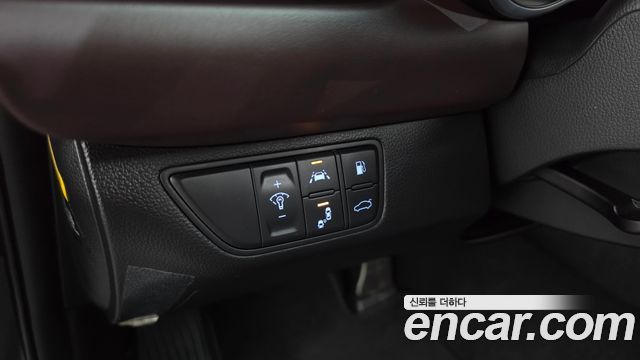 Genesis G70 2.0T Supreme 2018 — фото 15