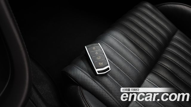 Genesis G70 2.0T Supreme 2018 — фото 16