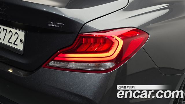 Genesis G70 2.0T Supreme 2018 — фото 23