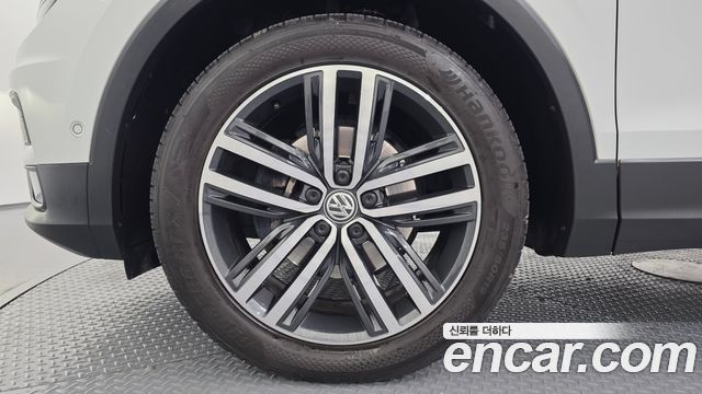 Volkswagen Tiguan Allspace 2.0 TDI Prestige 2018 — фото 5