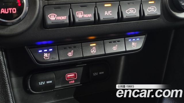 Kia Sportage The Bold Diesel 2.0 2WD Prestige 2019 — фото 12