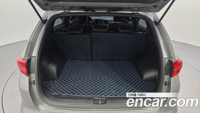 Kia Sportage The Bold Diesel 2.0 2WD Prestige 2019 — фото 18