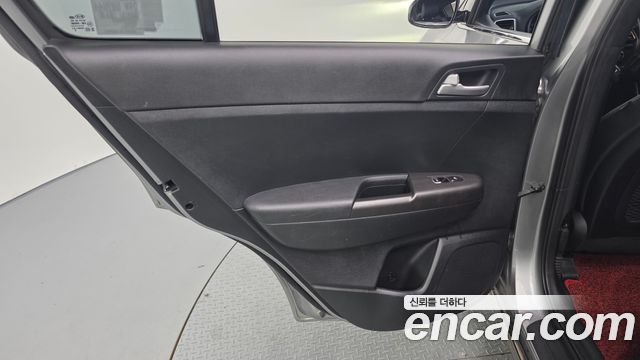 Kia Sportage The Bold Diesel 2.0 2WD Prestige 2019 — фото 25