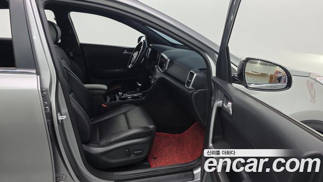 Kia Sportage The Bold Diesel 2.0 2WD Prestige 2019 — фото 26