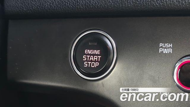 Kia Sportage The Bold Diesel 2.0 2WD Prestige 2019 — фото 28