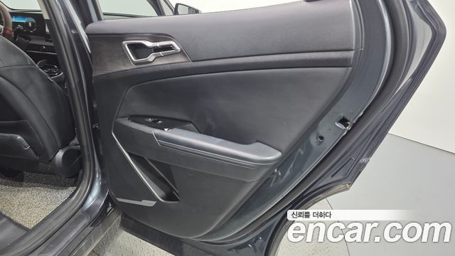 Kia Sportage (V) Gasoline 1.6 Turbo 2WD Signature 2022 — фото 25