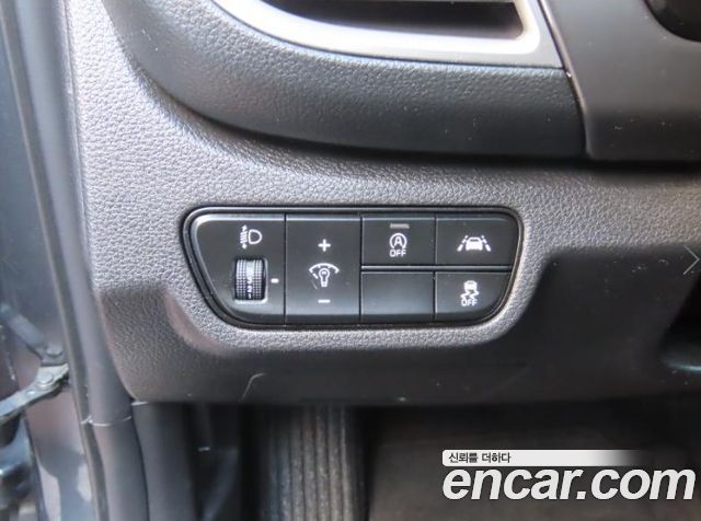 Kia Seltos Diesel 1.6 2WD Prestige 2022 — фото 17