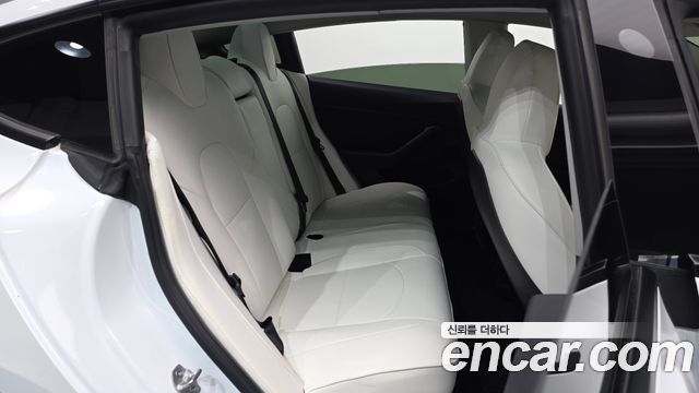 Tesla Model 3 Long Range AWD 2022 — фото 11
