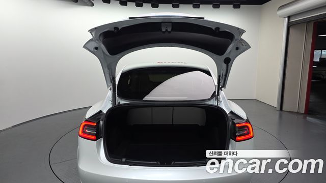 Tesla Model 3 Long Range AWD 2022 — фото 20