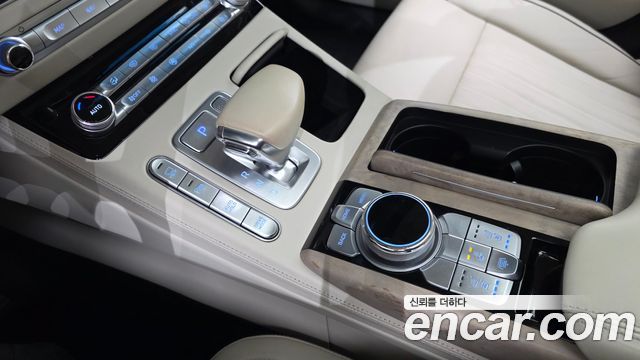 Genesis G90 5.0 AWD Prestige 2019 — фото 9