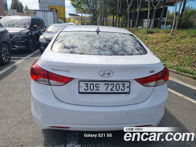 Hyundai Avante (MD) M16 GDI Avenue 2014 — фото 4