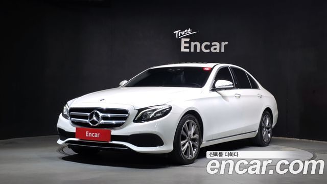 Mercedes-Benz E-Class (W213) E300 4MATIC Avnatgarde