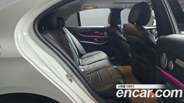 Mercedes-Benz E-Class (W213) E300 4MATIC Avnatgarde 2019 — фото 11