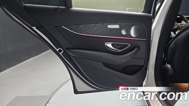 Mercedes-Benz E-Class (W213) E300 4MATIC Avnatgarde 2019 — фото 25