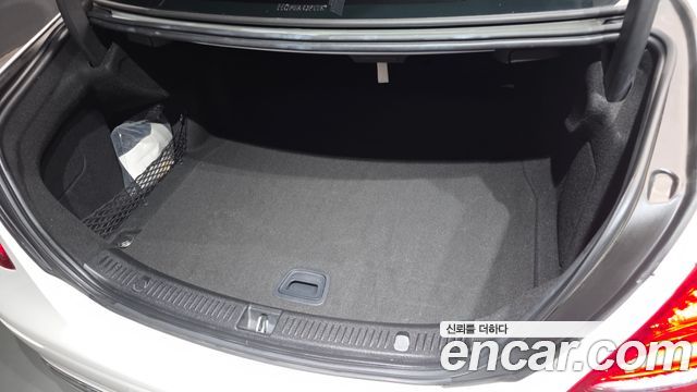 Mercedes-Benz E-Class (W213) E300 4MATIC Avnatgarde 2019 — фото 34