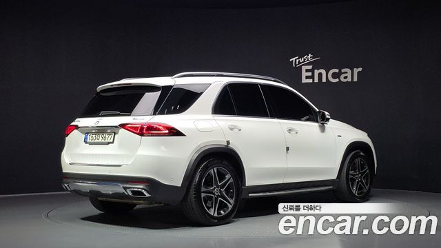 Mercedes-Benz GLE-Class (W167) GLE350e 4MATIC 2021 — фото 2
