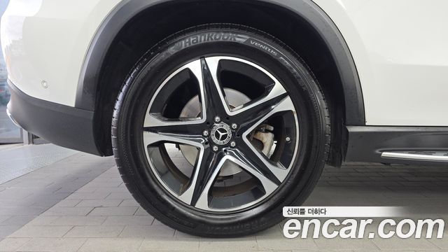 Mercedes-Benz GLE-Class (W167) GLE350e 4MATIC 2021 — фото 5