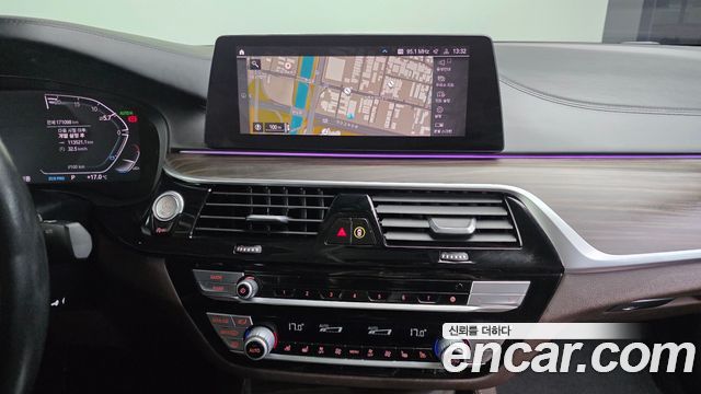 BMW 5 Series (G30) 520d Luxury Plus 2020 — фото 14