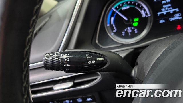 Hyundai Sonata Hybrid (DN8) Premium 2021 — фото 18