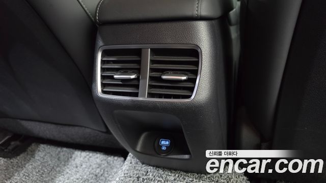 Hyundai Sonata Hybrid (DN8) Premium 2021 — фото 28