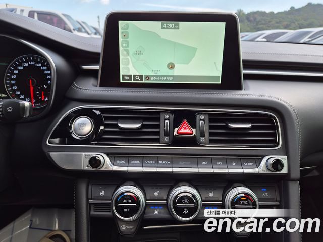 Genesis G70 2.2D AWD Supreme 2018 — фото 15