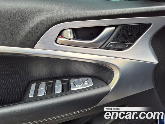 Genesis G70 2.2D AWD Supreme 2018 — фото 22