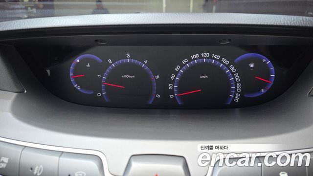 KG Mobility (SsangYong) Korando Turismo 4WD TX 9-seater 2019 — фото 17