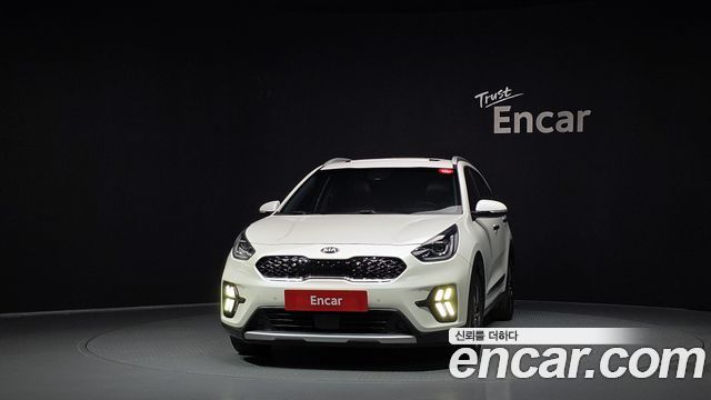 Kia Niro 1.6 HEV Noblesse Special 2020 — фото 3