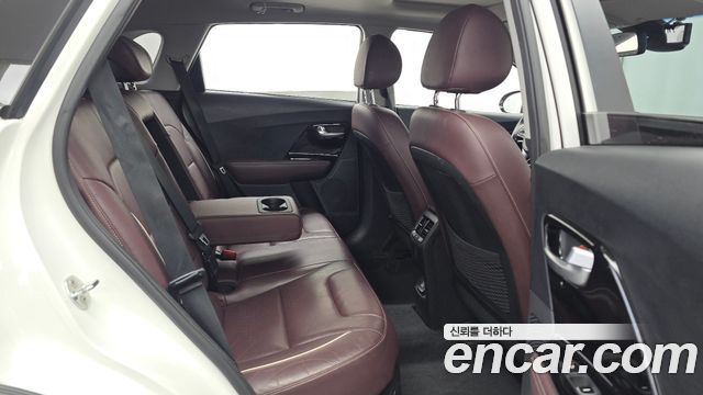 Kia Niro 1.6 HEV Noblesse Special 2020 — фото 16
