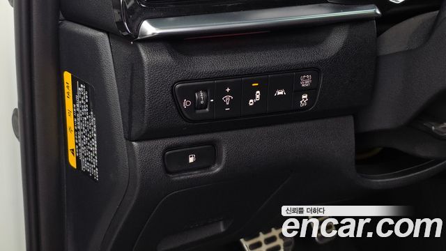 Kia Niro 1.6 HEV Noblesse Special 2020 — фото 32