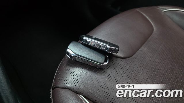 Kia Niro 1.6 HEV Noblesse Special 2020 — фото 36